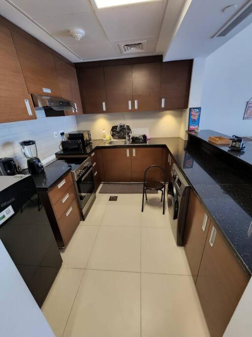 Cozy 1Br In Iconic Tower Apartment Abu Dhabi Luaran gambar