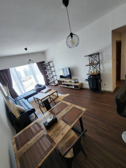 Cozy 1Br In Iconic Tower Apartment Abu Dhabi Luaran gambar