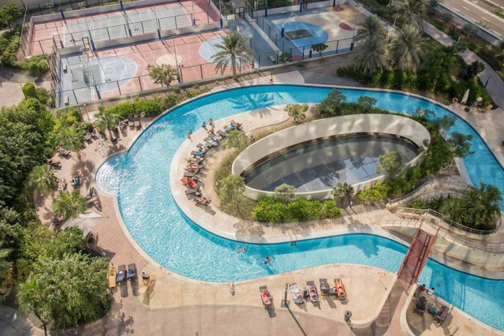 Cozy 1Br In Iconic Tower Apartment Abu Dhabi Luaran gambar