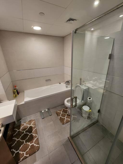 Cozy 1Br In Iconic Tower Apartment Abu Dhabi Luaran gambar