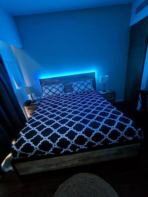 Cozy 1Br In Iconic Tower Apartment Abu Dhabi Luaran gambar