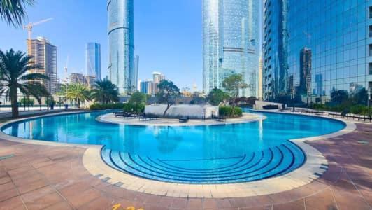 Cozy 1Br In Iconic Tower Apartment Abu Dhabi Luaran gambar